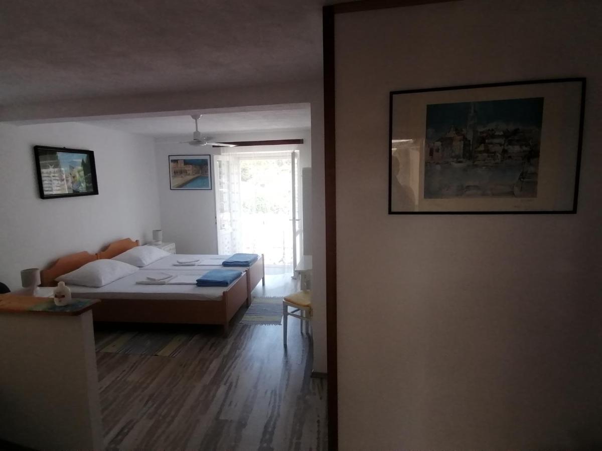Guesthouse Bracanovic Хвар Екстер'єр фото