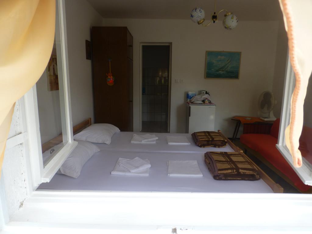 Guesthouse Bracanovic Хвар Екстер'єр фото